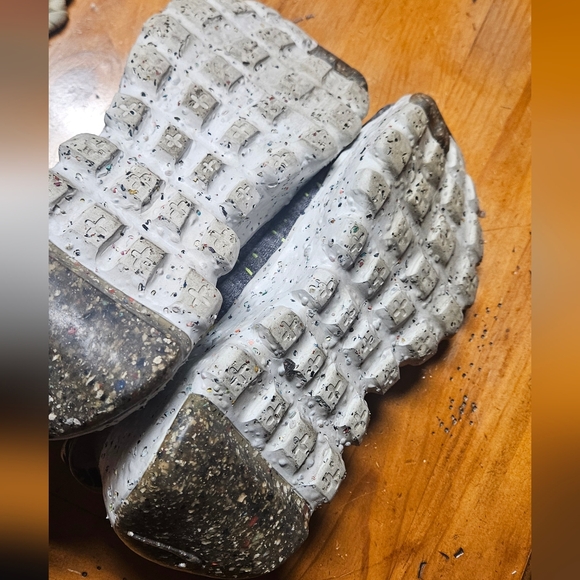 Nike Pink and Gray Space Hippie 4 Women's Sneakers - Picture 5 of 6